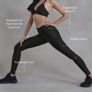 ALO YOGA High-Waist Airlift Legging size M
